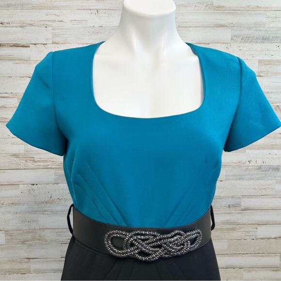 Tahari Arthur S Levine Short Sleeve Belted Dress Size 4 Teal Black Two Tone - Picture 2 of 14